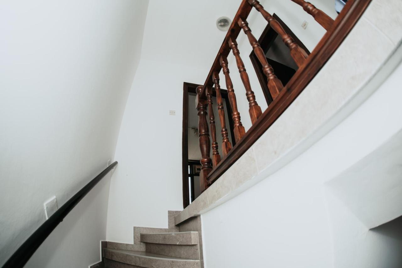 Ovis Hotel Apartments Aya Napa Dış mekan fotoğraf