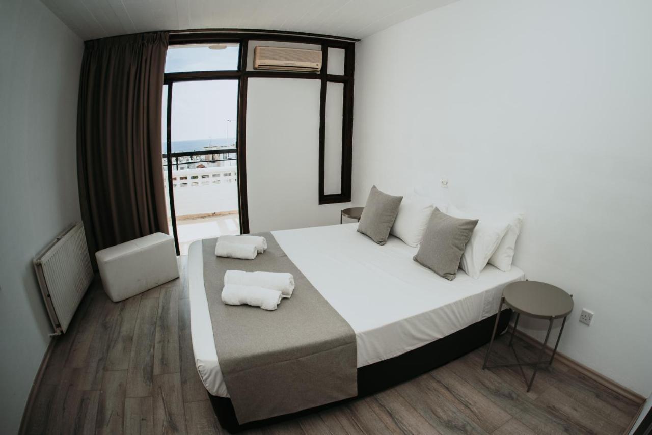 Ovis Hotel Apartments Aya Napa Dış mekan fotoğraf