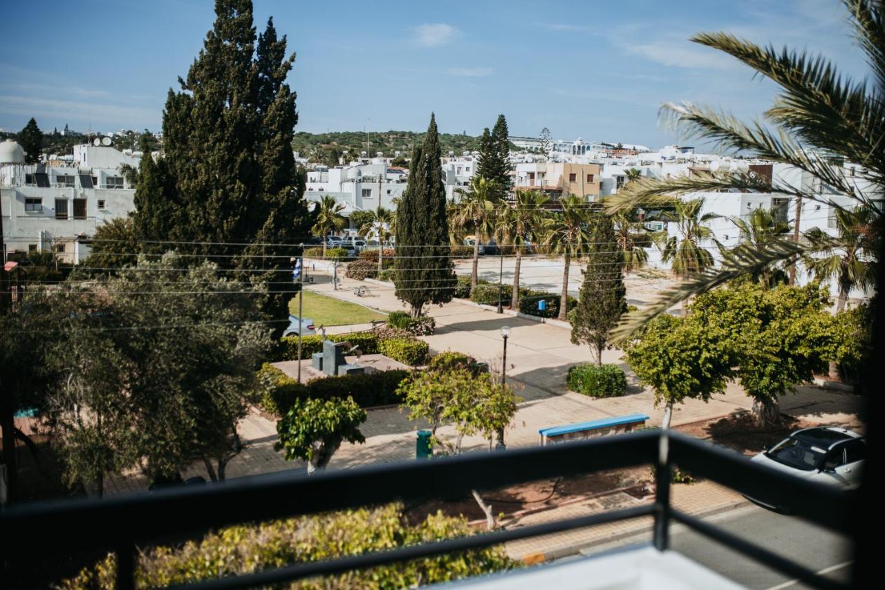 Ovis Hotel Apartments Aya Napa Dış mekan fotoğraf