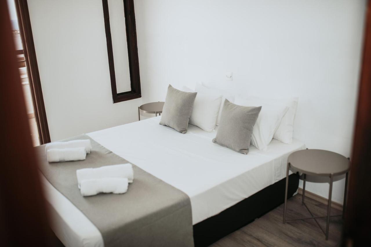 Ovis Hotel Apartments Aya Napa Dış mekan fotoğraf