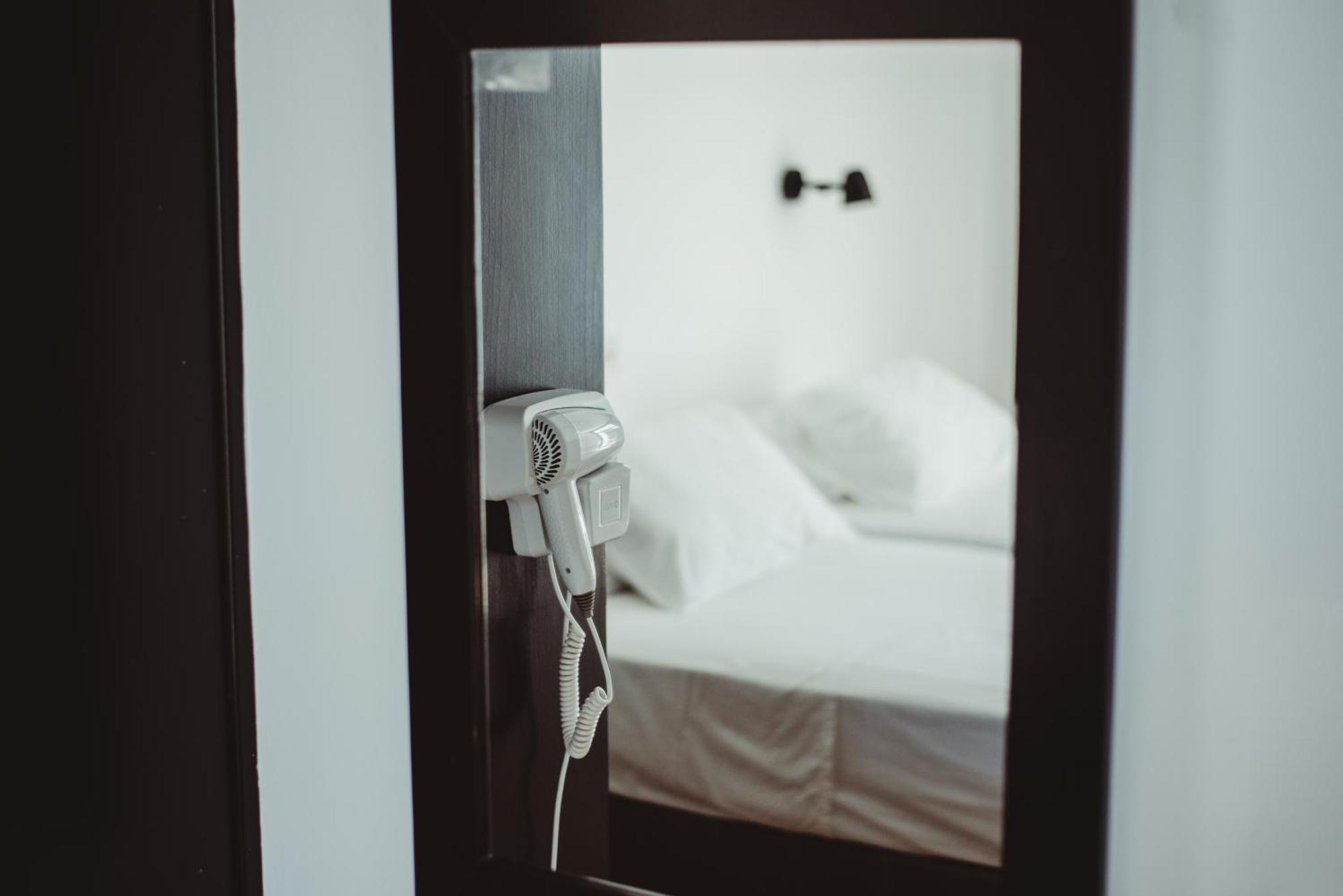 Ovis Hotel Apartments Aya Napa Dış mekan fotoğraf