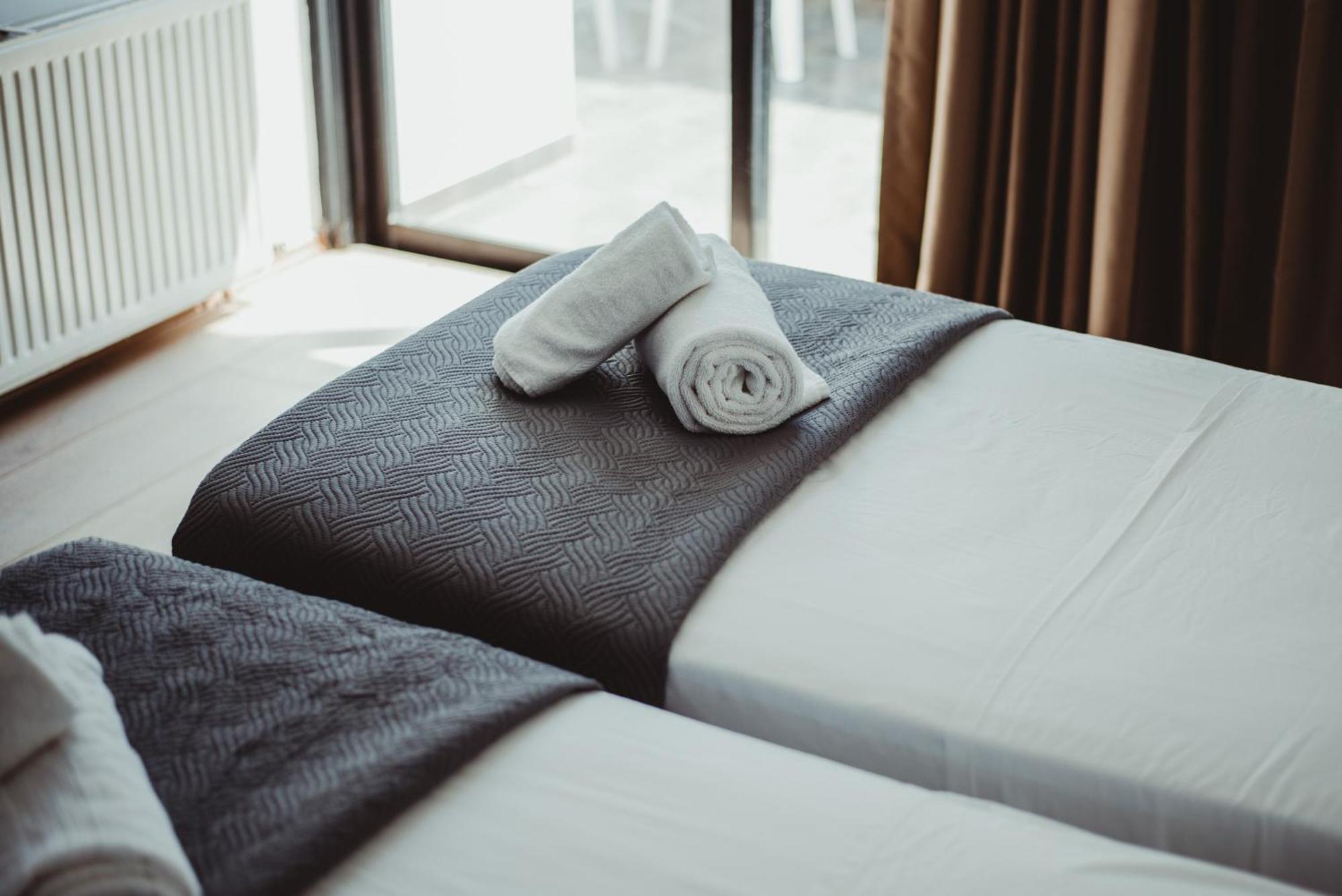 Ovis Hotel Apartments Aya Napa Dış mekan fotoğraf